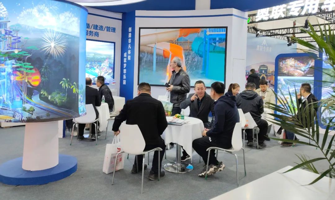 齐聚北京，共绘蓝图 | jinnianhui今年会游乐亮相2025北京国际游乐展，展现行业领军者风采