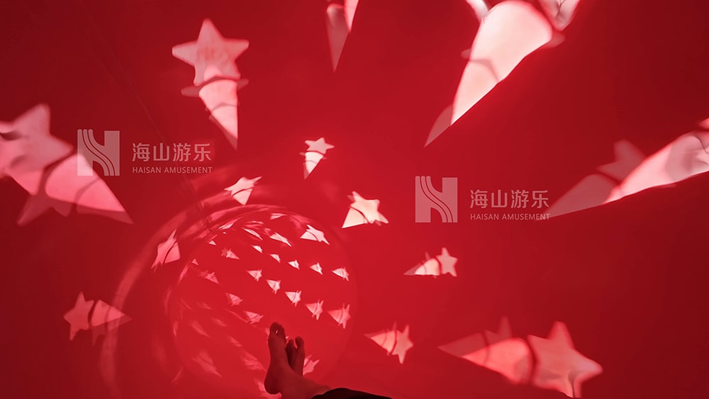 打破季节边界，定义全季狂欢｜超级魔法时空组合滑道，引领水乐园新纪元